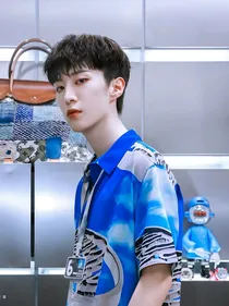 学长亲亲我