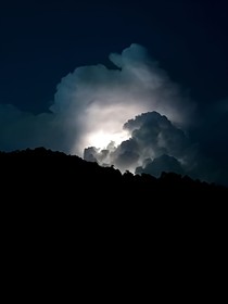 我叫谢稚一