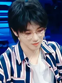 华晨宇:星河皓月