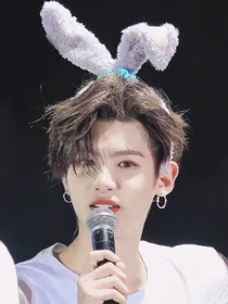 黄明昊：讨喜
