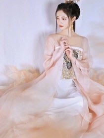 ，存在