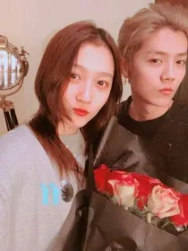 鹿晗关晓彤恋爱庆典