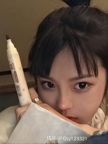 大家团宠的女孩子
