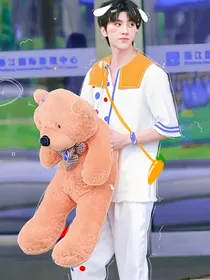 偶练：助理大人是团宠