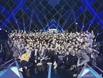 偶像练习生穿越自己爱豆蔡徐坤