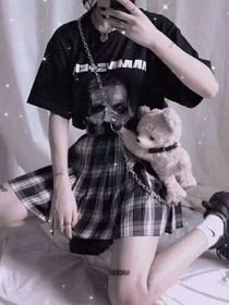 妹妹背上背着的布娃娃丢失