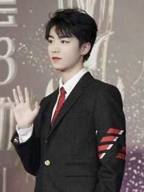 月亮是隐喻所有的本体都是你