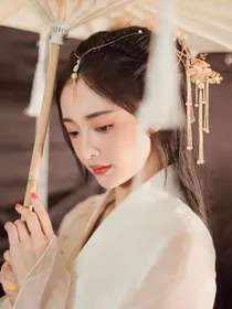 二人陪伴，陌生人？