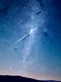查理九世：她是夜空中最亮的星