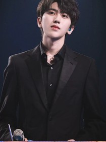 蔡徐坤：重生回来你也是我的
