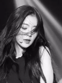 女团：S……E