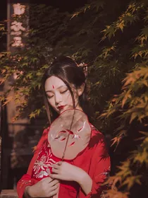 穿书：女配在反派身边苟的那些日子