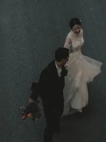 生得喜欢，落落大方