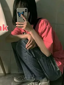 转校生竟是大佬？