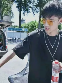 原来你的故事里面有我
