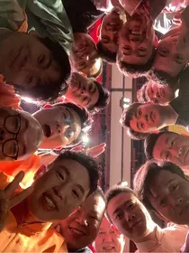 德云社：迷迷糊糊成团宠