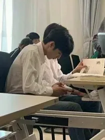 把你藏在故事里