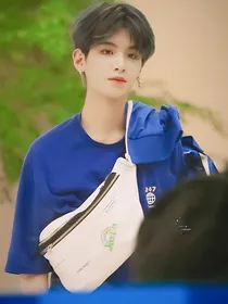 黄明昊：霸道总裁养成攻略