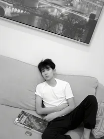 王源：阴暗之尘