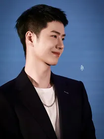 王一博：从这一刻起
