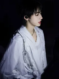 宋亚轩：与卿赴月