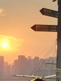 尹浩宇：如果突然穿进乙游，我该怎么办