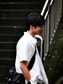 刘耀文：我可以亲你吗
