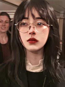 满眼陆泽皆许茗