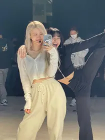 羊藏屁女士的玫瑰