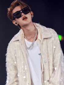 黄明昊：先婚后爱