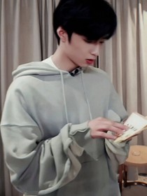 在梦里完成自己的白日梦