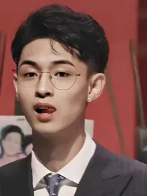 秦霄贤：我把何九华的妹妹给拐跑了