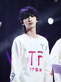 all严：什么鬼？我是直的！
