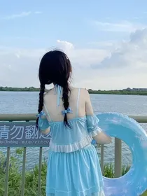 学校旁的那条步行街