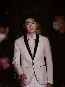张云雷：我老婆盛世美颜