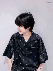 张极：血红玫瑰