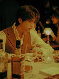 蔡徐坤：学霸要抱抱