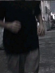 等着他来救赎