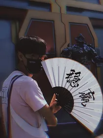 秦霄贤：我的脸红姑娘