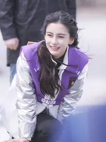 全明星：Angelababy公主臣来迟了
