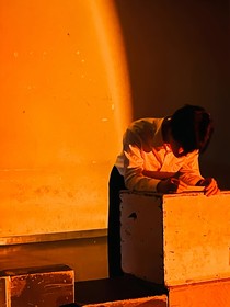张真源：就那一眼