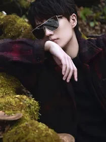 许嵩黄龄：爱你在秋季落叶后