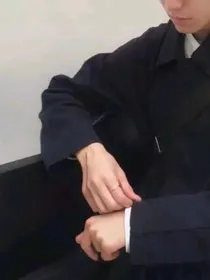 她是他的随身携带