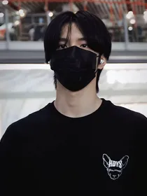 秘书腰挺软