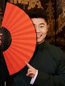 周九良：宝贝儿今天腰疼吗？