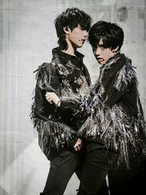 TNT：雾里赴月，晚，一趟