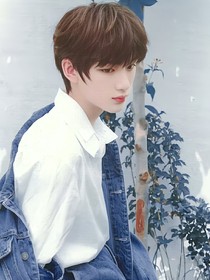 丁程鑫：一见倾心