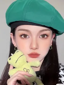 穿成反派小娇妻后