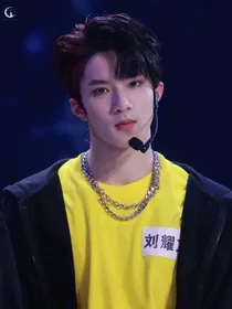 好想亲哭她
