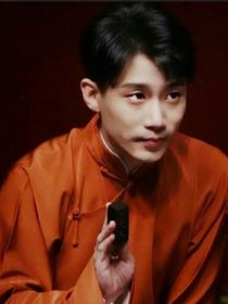 何九华：华灯初上-d258